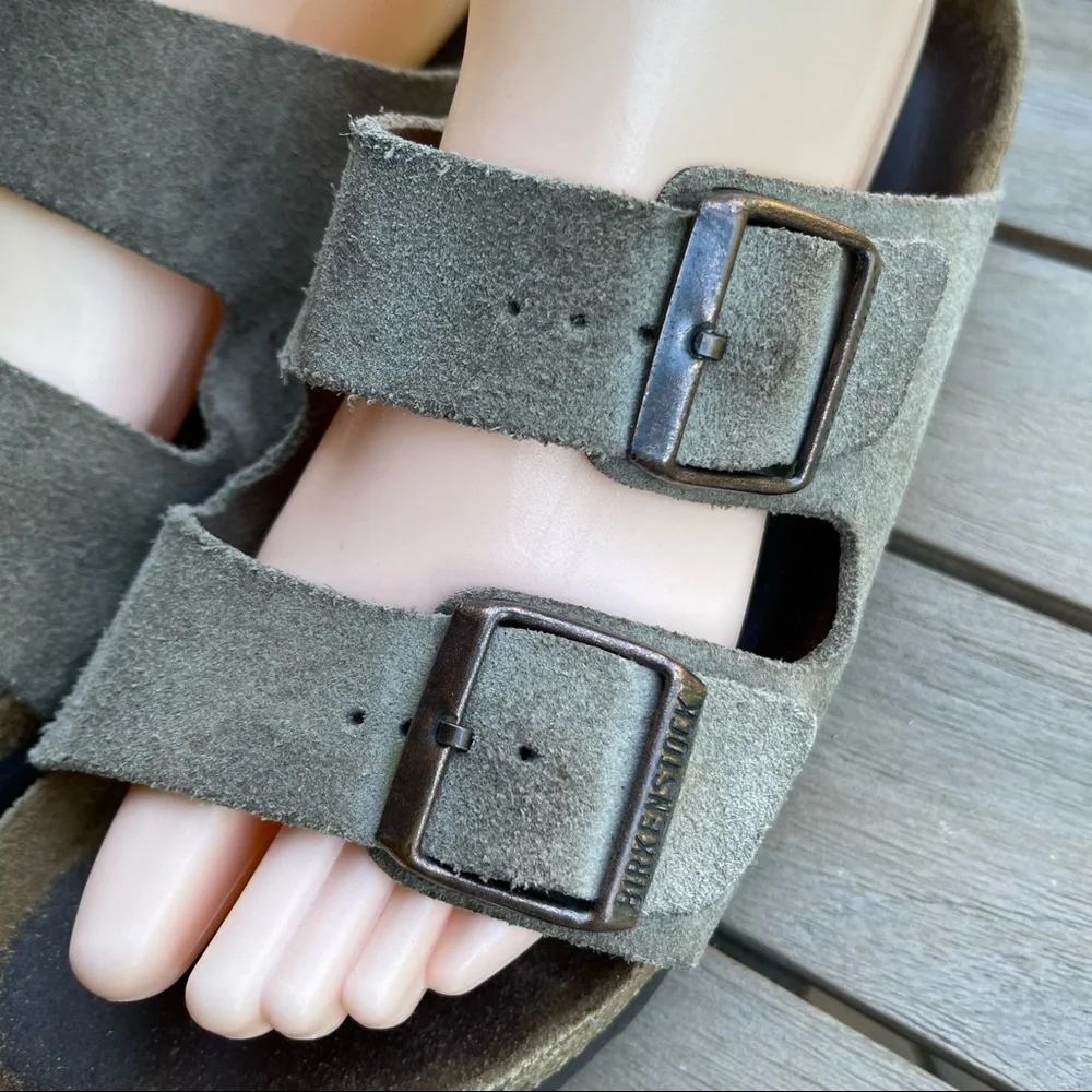 Birkenstock Sandal Size: 40‎ (7-7.5)